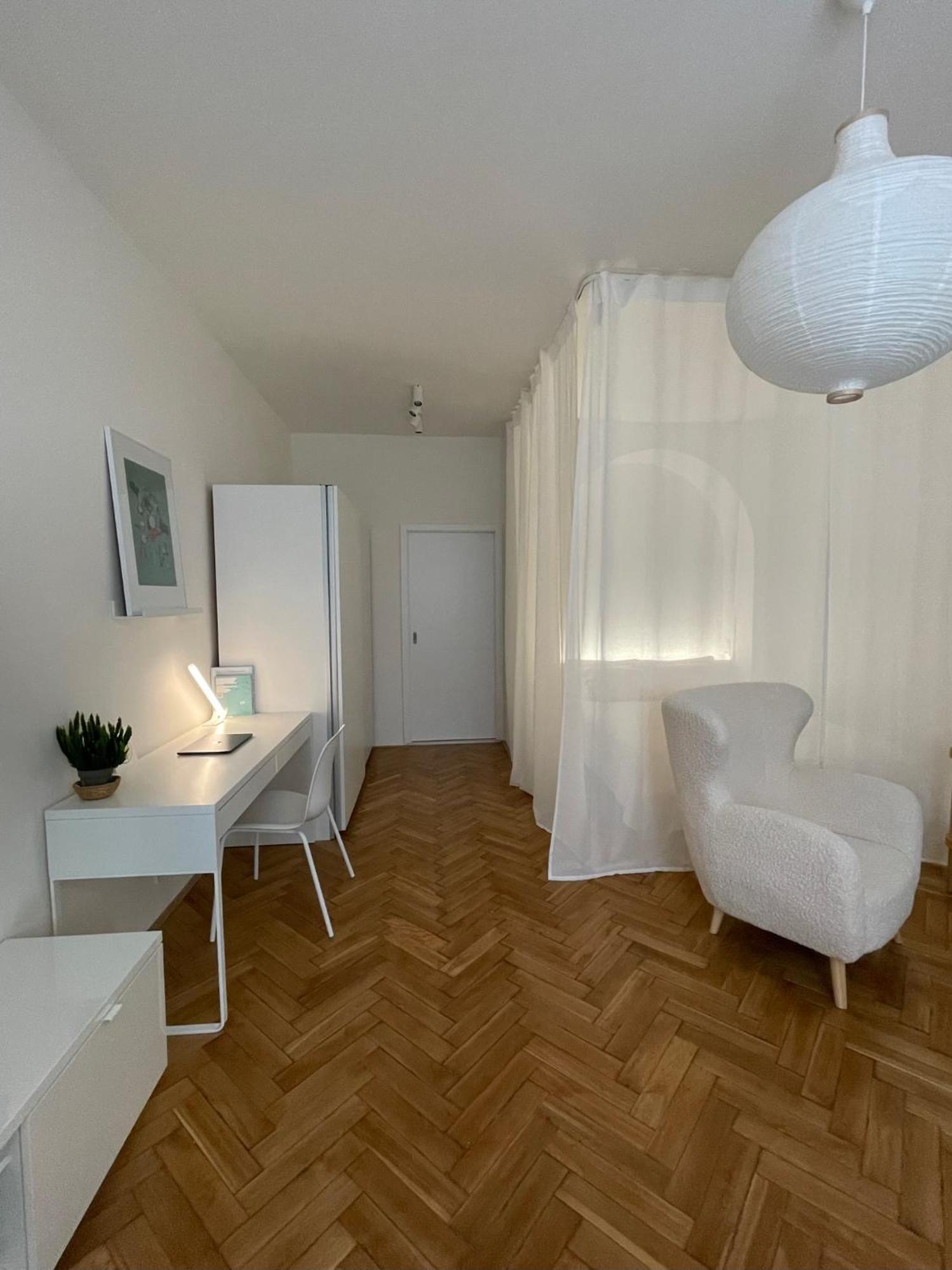 Urban Retreat I Modern Boho Apartments In Lovely Letna District - 10 Minutes From Old Town Πράγα Εξωτερικό φωτογραφία