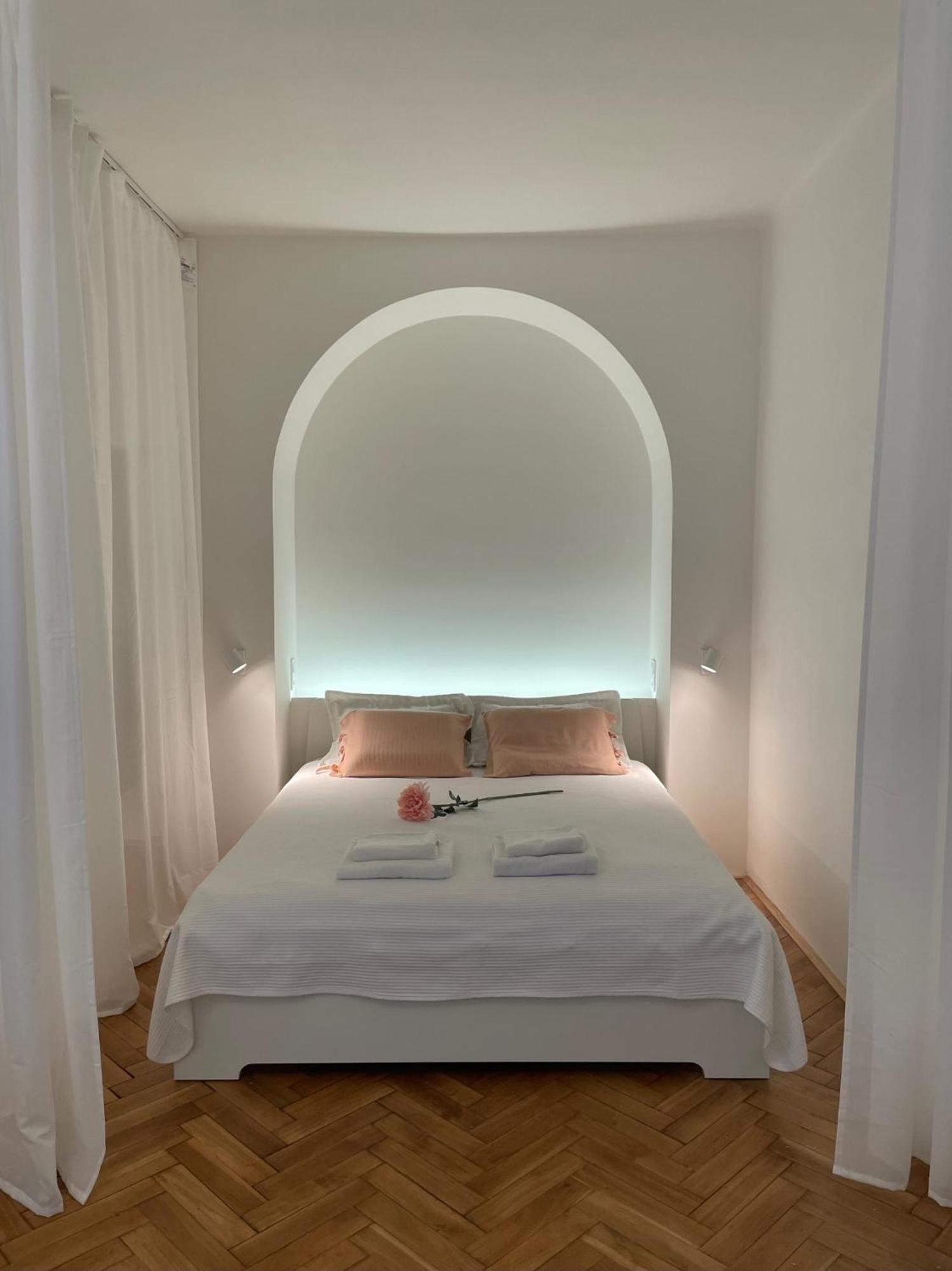 Urban Retreat I Modern Boho Apartments In Lovely Letna District - 10 Minutes From Old Town Πράγα Εξωτερικό φωτογραφία
